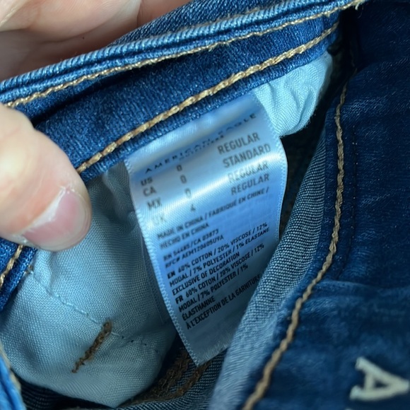 American Eagle High-Waisted Capris, size 0 - Picture 5 of 5